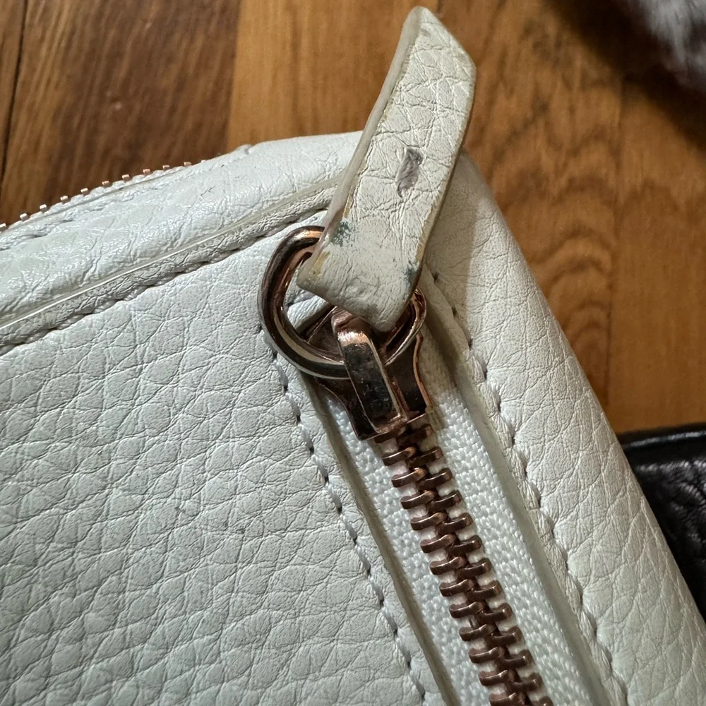 Bundle of Alexander Wang Fumo wristlets - Picture 10 of 12
